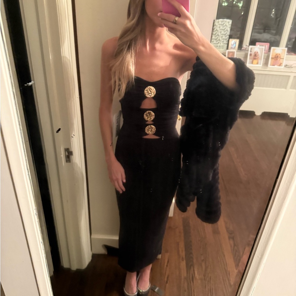 Elegant Black Strapless Dress